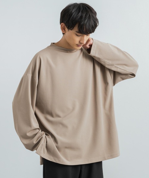 Rocky Monroe(ロッキーモンロー)の「オーバーサイズ カットジョーゼット ワイドハイネックロングTシャツ(Tシャツ/カットソー・メンズ・ホワイト/チャコールグレー/ブラック/グレー/ベージュ/ネイビー/ブラウン・M/L)」の6枚目の写真