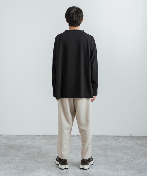 Rocky Monroe(ロッキーモンロー)の「オーバーサイズ カットジョーゼット ワイドハイネックロングTシャツ(Tシャツ/カットソー・メンズ・ホワイト/チャコールグレー/ブラック/グレー/ベージュ/ネイビー/ブラウン・M/L)」の10枚目の写真