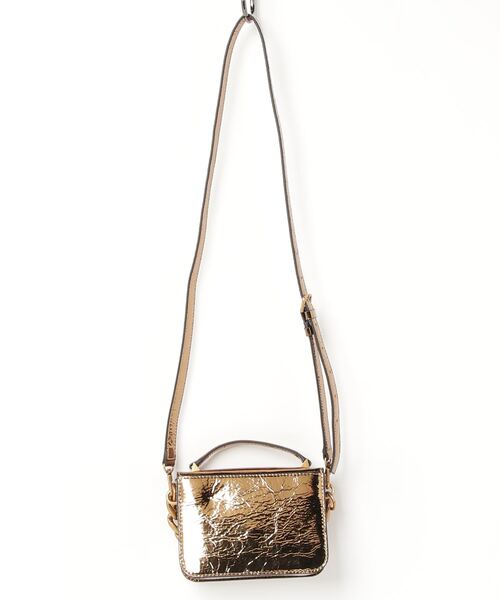 Guess（ゲス）の「RETOUR Mini Top Handle Crossbody（ショルダーバッグ）」 WEAR