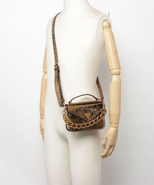 Guess（ゲス）の「RETOUR Mini Top Handle Crossbody（ショルダーバッグ・レディース・ブロンズ・ONE SIZE）」の15枚目の写真