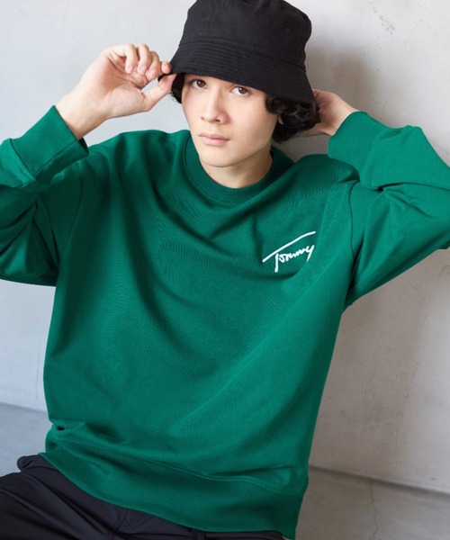 tommy jeans（トミー ジーンズ）の「シグネチャーロゴスウェットシャツ（スウェット・メンズ・グリーン/ネイビー/ベージュ/ピンク/グレー・LARGE/MEDIUM/SMALL/X-LARGE）」の22枚目の写真