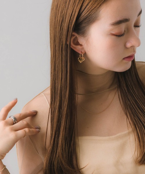 ANDMARYのゴールドハートピアス アクセサリー