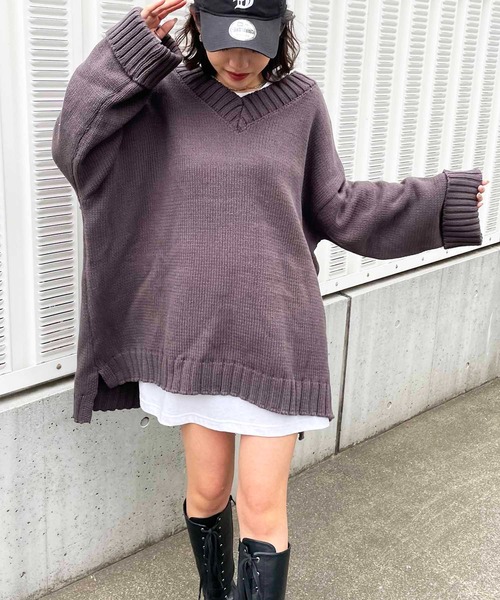 SPIRALGIRL（スパイラルガール）の「Vネックオーバーチュニックニット（ニット/セーター・レディース・ホワイト/グリーン/ブラック・FREE）」の8枚目の写真