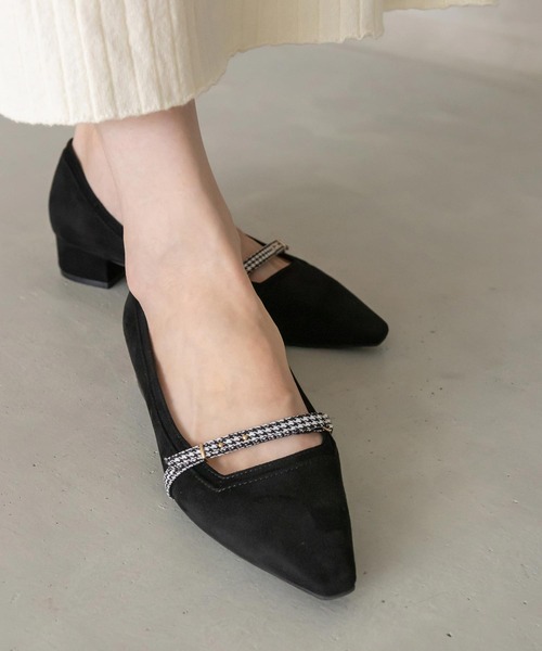 RANDA（ランダ）の「ベルトデザインスクエアカットパンプス（パンプス・レディース・ダークブラウン/ブラック/マスタード・23/23.5/24/24.5/25/22.5/25.5/22）」の2枚目の写真