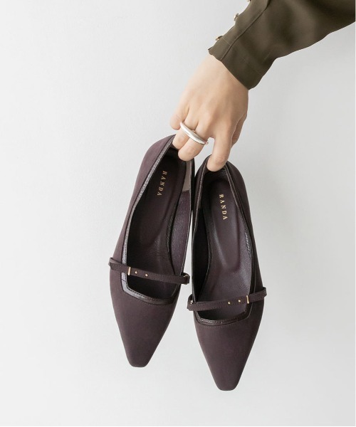 RANDA（ランダ）の「ベルトデザインスクエアカットパンプス（パンプス・レディース・ダークブラウン/ブラック/マスタード・23/23.5/24/24.5/25/22.5/25.5/22）」の9枚目の写真