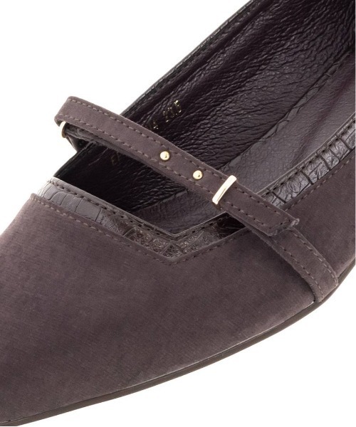 RANDA（ランダ）の「ベルトデザインスクエアカットパンプス（パンプス・レディース・ダークブラウン/ブラック/マスタード・23/23.5/24/24.5/25/22.5/25.5/22）」の18枚目の写真