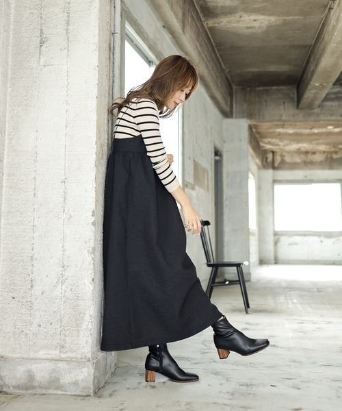 SESTO(セスト)の「ウッドヒールストレッチショートブーツ(ブーツ・レディース・ブラック/キャメル・S/M/L/LL/3L)」の9枚目の写真