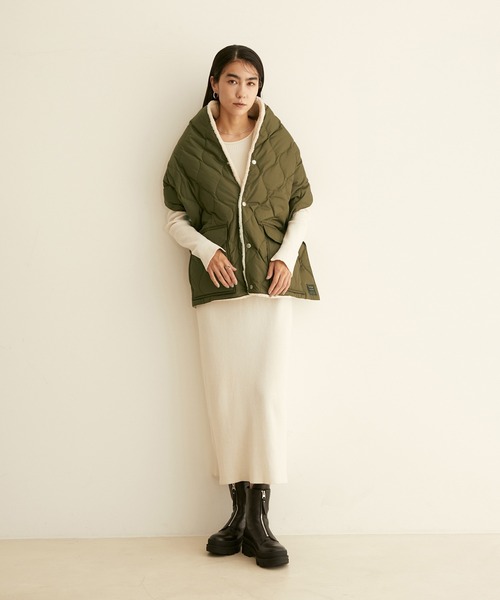 TAION(タイオン)の「【TAION(タイオン)】ミリタリーリバーシブルダウンストール(ストール/ショール・レディース・ブラック/オリーブ・FREE)」の8枚目の写真