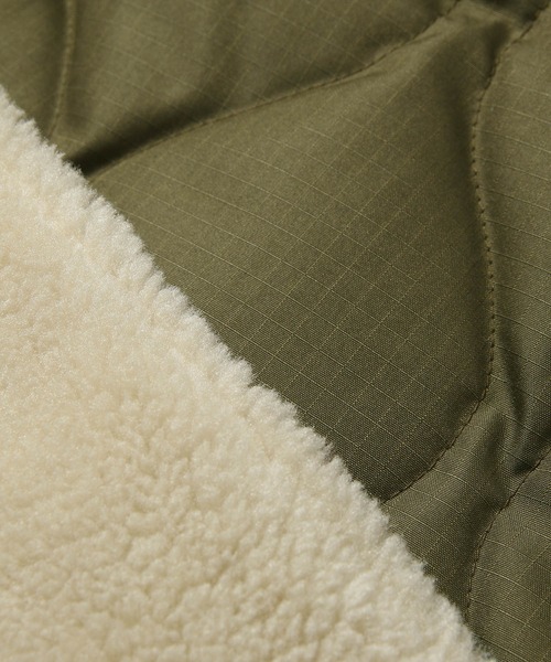 TAION(タイオン)の「【TAION(タイオン)】ミリタリーリバーシブルダウンストール(ストール/ショール・レディース・ブラック/オリーブ・FREE)」の14枚目の写真