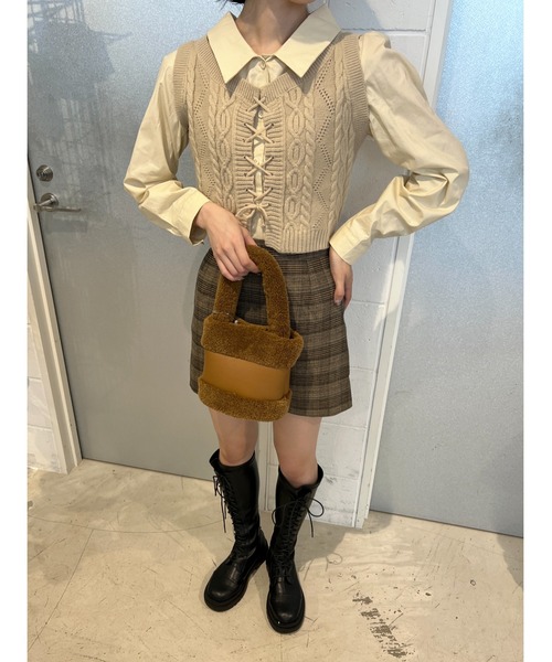 PHILLY(フィリー)の「ケーブルベストSETシャツ(ベスト・レディース・ベージュ/ブラック・FREE)」の11枚目の写真