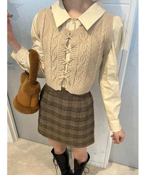 PHILLY(フィリー)の「ケーブルベストSETシャツ(ベスト・レディース・ベージュ/ブラック・FREE)」の12枚目の写真