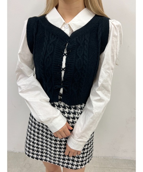 PHILLY(フィリー)の「ケーブルベストSETシャツ(ベスト・レディース・ベージュ/ブラック・FREE)」の3枚目の写真