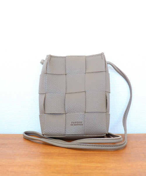 favori vie nouvelle（ファボリ ヴィー ヌーヴェル）の「<favori vie nouvelle/ファボリ ヴィー ヌーヴェル> メッシュ編みミニショルダーバッグ（ショルダーバッグ・レディース・ライトグリーン/アイボリー/モカ/ブラック/グリーン/ラベンダー/マスタード/シルバー・ONE SIZE）」の12枚目の写真