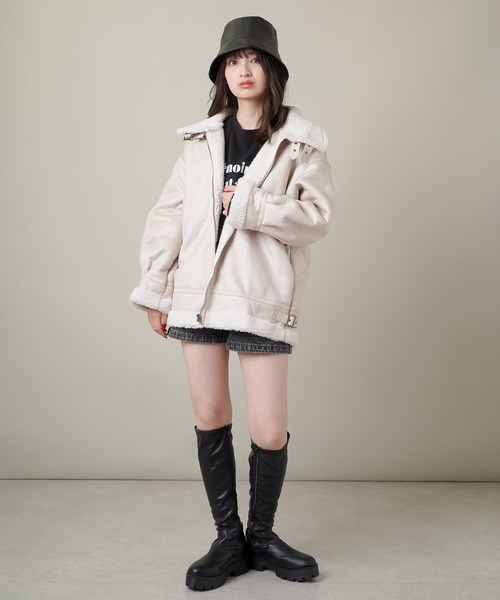 SPINNS（スピンズ）の「ボア切り替えフェイクレザーボンバージャケット