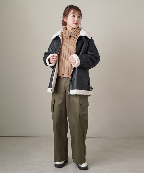 SPINNS（スピンズ）の「ボア切り替えフェイクレザーボンバージャケット（ブルゾン・レディース・ブラウン系その他/ブラック系その他/アイボリー系/ブラウン系その他2/ブラック系その他2/ホワイト系その他2・ONESIZE）」の21枚目の写真