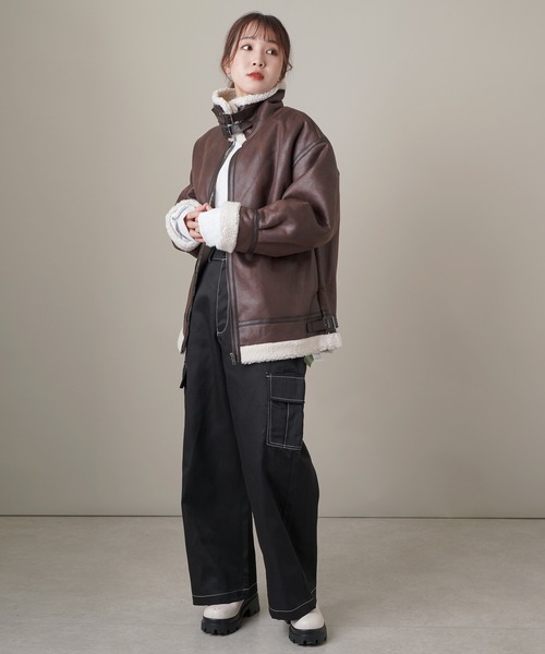 SPINNS（スピンズ）の「ボア切り替えフェイクレザーボンバージャケット（ブルゾン・レディース・ブラウン系その他/ブラック系その他/アイボリー系/ブラウン系その他2/ブラック系その他2/ホワイト系その他2・ONESIZE）」の16枚目の写真