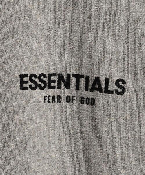 FOG ESSENTIALS(エフオージーエッセンシャルズ)の「<FEAR OF GOD ESSENTIALS> PULLOVER HOODIE3/パーカー(パーカー・メンズ・グレー/ライトグレー/ブラック・M/L/S)」の11枚目の写真