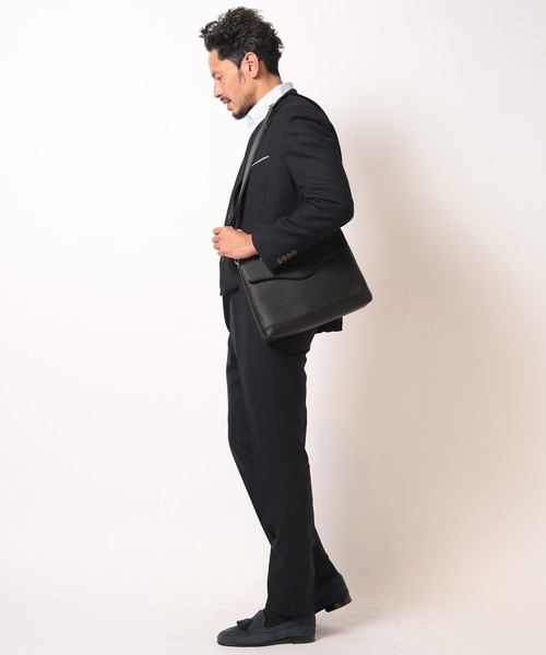 MEN'S BIGI（メンズビギ）の「フェイクレザークラッチショルダーバッグ（クラッチバッグ・メンズ・ブラック・FREE）」の11枚目の写真