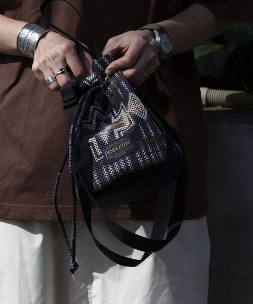 PENDLETON(ペンドルトン)の「【PENDLETON/ペンドルトン】別注2WAYショルダーバッグ メッシュ 巾着ショルダー(ショルダーバッグ・メンズ・ベージュ系その他/ブルー系その他/ブラック系その他・FREE)」の21枚目の写真