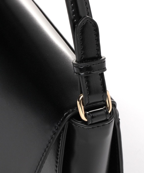 LEPSIM（レプシィム）の「ワンハンドルフェイクレザーバッグ　172487（ハンドバッグ・レディース・ブラック・ONE SIZE）」の4枚目の写真