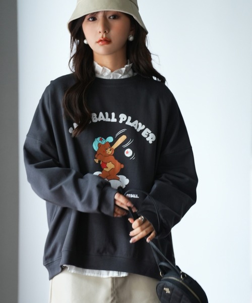 SAISON DE PAPILLON（セゾンドパピヨン）の「ビッグシルエットクルーネックトレーナー（スウェット・レディース・チャコール/ブラウン/ベージュ・フリー）」の6枚目の写真
