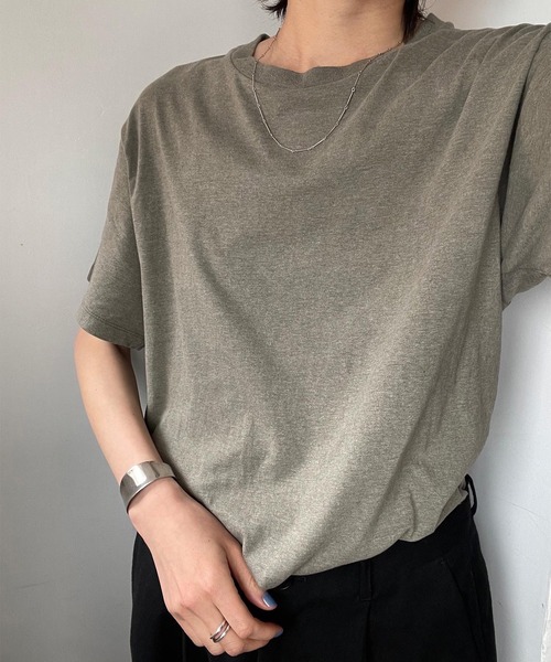 ARCH & LINE（アーチアンドライン）の「オーガニックコットン半袖Tシャツ OG UNDYED H/S TEE（Tシャツ/カットソー・レディース・オリーブ/キャメル/クリーム・3/1/2）」の3枚目の写真