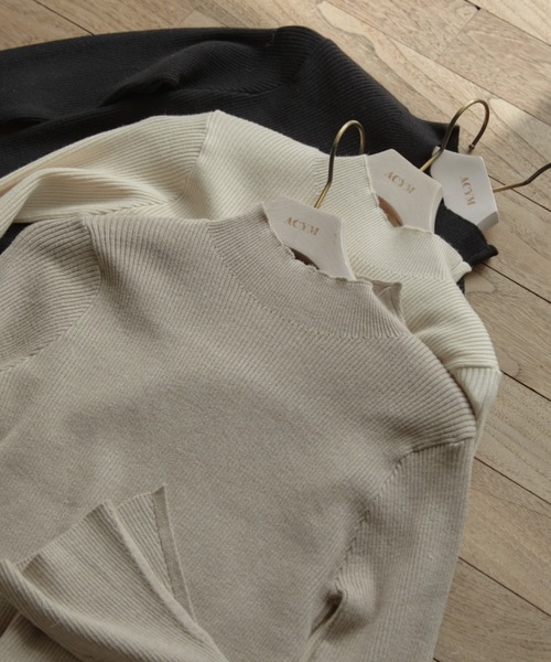 ACYM（アシーム）の「Marshmarrow slit sleeve ニット（ニット/セーター・レディース・ブラック/ベージュ/アイボリー・FREE）」の21枚目の写真