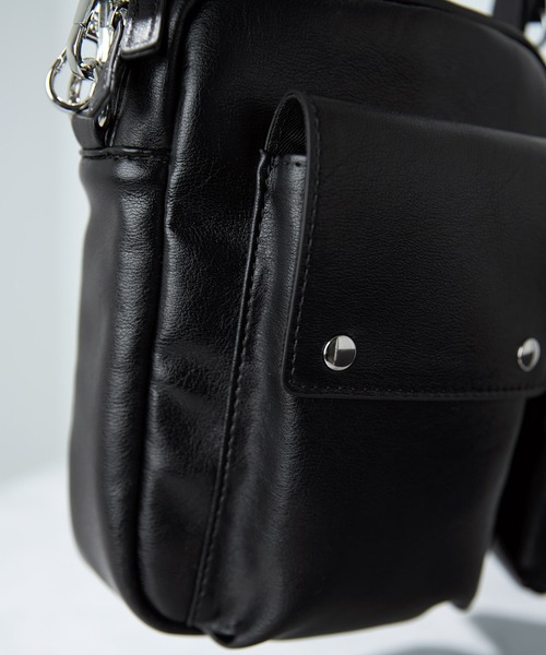 ENDER PRODUCTS（エンダープロダクツ）の「シンセティックレザー 巾着ポーチ付き 2WAYハンドルショルダーバッグ【ENDER PRODUCTS/エンダープロダクツ】（ショルダーバッグ・メンズ・ブラック/イエロー/ライトグレー/ダークブラウン・FREE）」の13枚目の写真