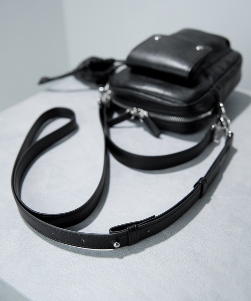 ENDER PRODUCTS（エンダープロダクツ）の「シンセティックレザー 巾着ポーチ付き 2WAYハンドルショルダーバッグ【ENDER PRODUCTS/エンダープロダクツ】（ショルダーバッグ・メンズ・ブラック/イエロー/ライトグレー/ダークブラウン・FREE）」の22枚目の写真