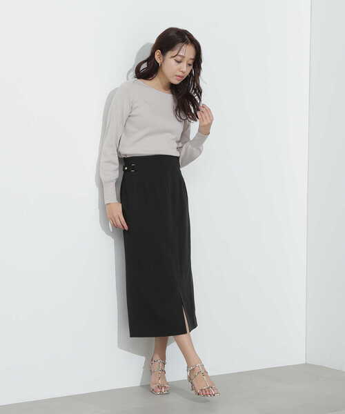 NATURAL BEAUTY BASIC（ナチュラルビューティーベーシック）の「＜総針ベーシックニット＞ボートネック（ニット/セーター・レディース・ブルー/グレイッシュベージュ/イエロー/オフホワイト・FREE）」の16枚目の写真