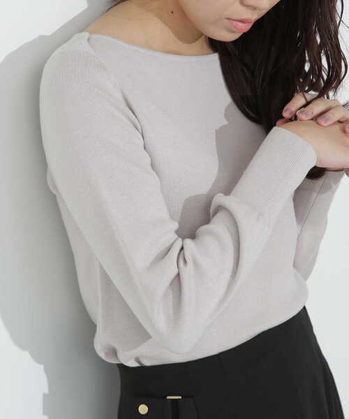 NATURAL BEAUTY BASIC（ナチュラルビューティーベーシック）の「＜総針ベーシックニット＞ボートネック（ニット/セーター・レディース・ブルー/グレイッシュベージュ/イエロー/オフホワイト・FREE）」の19枚目の写真