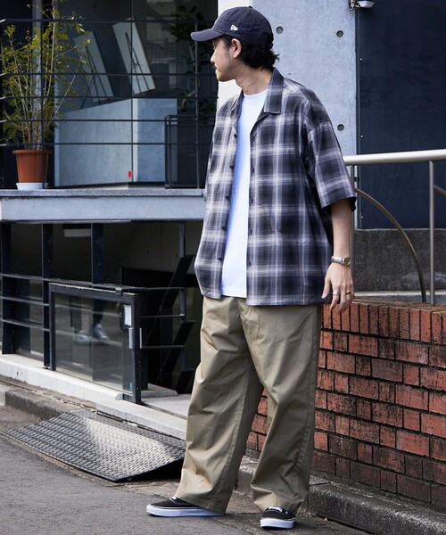 FREAK'S STORE（フリークスストア）の「【限定展開】 Relax Fit リラックスフィット オープンカラー オンブレチェック ショートスリーブシャツ（シャツ/ブラウス・メンズ・オリーブ/ブラック/ブルー・MEDIUM/LARGE/SMALL）」の5枚目の写真