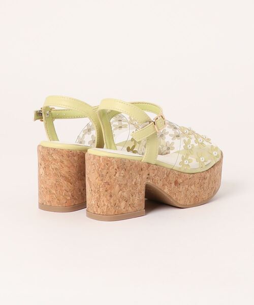 algy（アルジー）の「（ALGY）小花モチーフ クリア素材 ボリュームサンダル（サンダル・キッズ・ブラック/イエロー/ライトグリーン/ホワイト・19.0cm/20.0cm/21.0cm/22.0cm/23.0cm/24.0cm）」の6枚目の写真