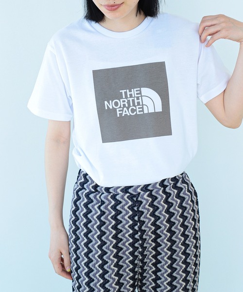THE NORTH FACE（ザノースフェイス）の「THE NORTH FACE / ショートスリーブ カラード スクエア ロゴ Tシャツ（Tシャツ/カットソー・レディース・グレー/ブラック・MEDIUM）」の21枚目の写真