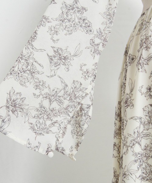 tocco closet（トッコ　クローゼット）の「【ZOZO限定】２ＷＡＹボウタイリボン付きウエストリブ切替スリットスリーブフラワープリントワンピース（ワンピース・レディース・グレイッシュベージュ/アイボリー・M）」の22枚目の写真