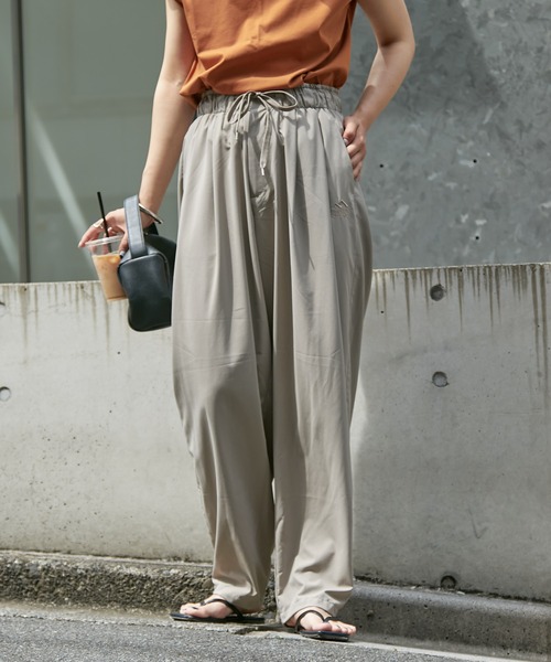 Franklin Climbing(フランクリンクライミング)の「【Franklin Climbing】GEARWALK WIDE PANTS(その他パンツ・レディース・ホワイト系その他/ブラック・MEDIUM/LARGE)」の4枚目の写真