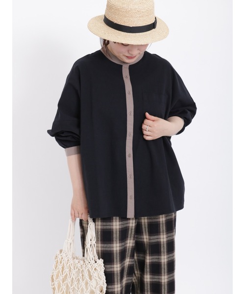 Samansa Mos2（サマンサ モスモス）の「ドルマンスリーブクレリックシャツ（シャツ/ブラウス・レディース・ブルー/ブラック/ベージュ/モカ・ﾌﾘ-）」の2枚目の写真