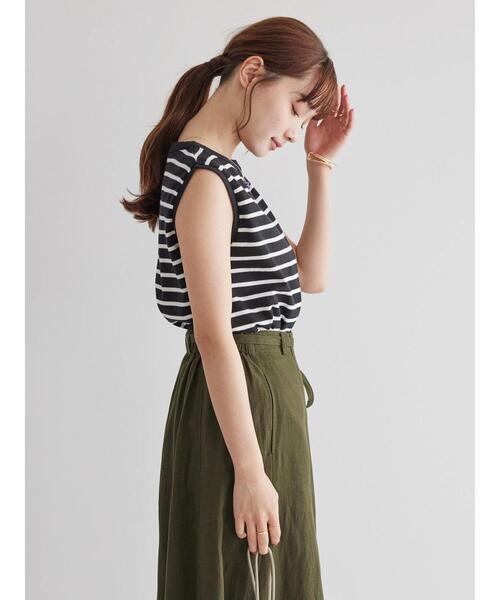 AMERICAN HOLIC(アメリカンホリック)の「ノースリーブカットプルオーバー(Tシャツ/カットソー・レディース・その他7/グレイッシュベージュ/オフホワイト/ブラック・L/M)」の6枚目の写真