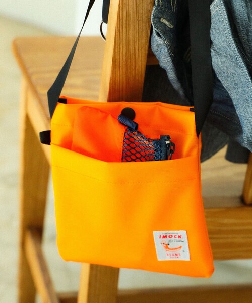 BEAMS JAPAN（ビームス　ジャパン）の「IMOCK / 別注 サコッシュ（ショルダーバッグ・レディース・オレンジ・ONE SIZE）」の11枚目の写真