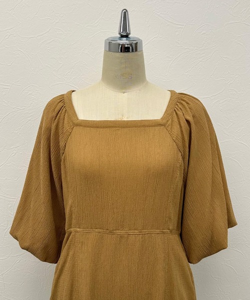 ジャガードバルーン袖バックＺＩＰワンピース