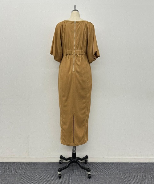 ジャガードバルーン袖バックＺＩＰワンピース