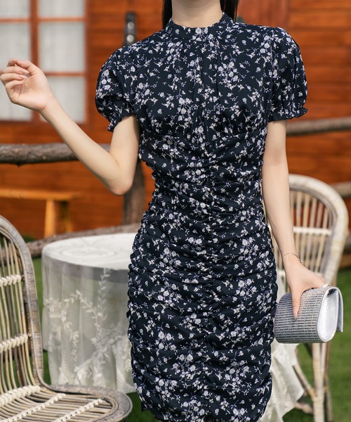 Jasmine Grandiflorum（ジャスミングランディフローラム）の「【Jasmine】スタンドカラー半袖パワショル花柄半袖ワンピース (SS) (LV)（ワンピース・レディース・ブルー/ブラック系その他/イエロー系その他/アイボリー/ブラック/ブルー系その他/グリーン系その他/イエロー/グリーン/ホワイト系その他・S/M/L）」の13枚目の写真