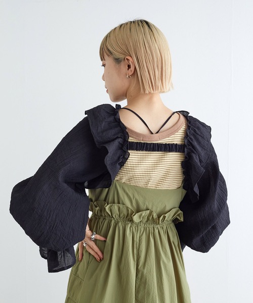 w closet（ダブルクローゼット）の「フリルスリーブボレロ（その他トップス・レディース・ブラック/オフホワイト/イエロー・FREE）」の19枚目の写真
