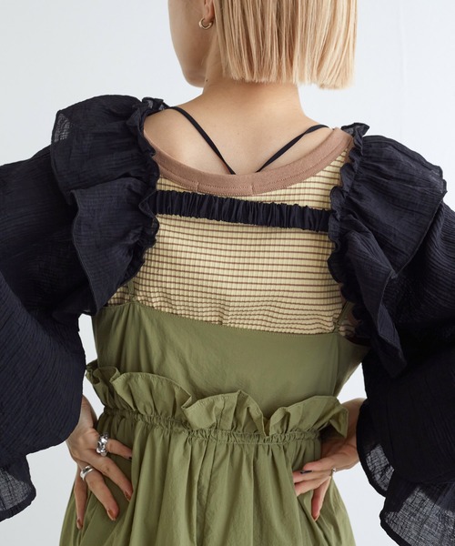 w closet（ダブルクローゼット）の「フリルスリーブボレロ（その他トップス・レディース・ブラック/オフホワイト/イエロー・FREE）」の7枚目の写真