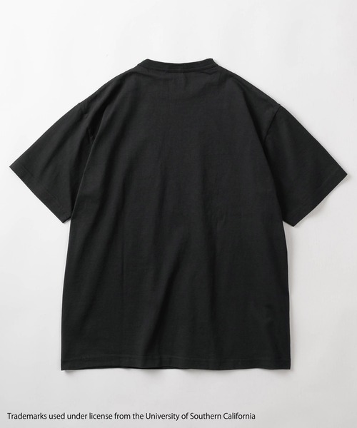 Champion(チャンピオン)の「【Champion/チャンピオン】USC ワンポイント刺繍 ヘビーウェイト カレッジロゴプリントショートスリーブTシャツ/半袖Tシャツ/USAコットン/MADE IN USA/T-1011(Tシャツ/カットソー・メンズ・レッド/ブラック/ホワイト/ホワイト系その他・M/L/XL)」の13枚目の写真