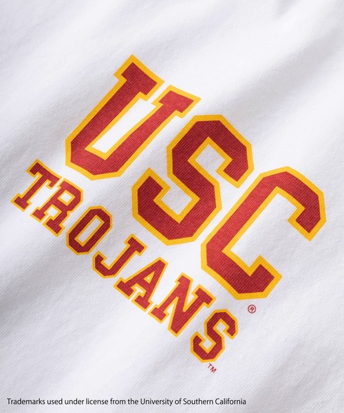 Champion(チャンピオン)の「【Champion/チャンピオン】USC ワンポイント刺繍 ヘビーウェイト カレッジロゴプリントショートスリーブTシャツ/半袖Tシャツ/USAコットン/MADE IN USA/T-1011(Tシャツ/カットソー・メンズ・レッド/ブラック/ホワイト/ホワイト系その他・M/L/XL)」の5枚目の写真