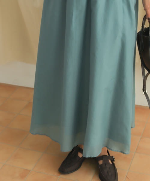 URBAN RESEARCH DOORS（アーバンリサーチドアーズ）の「コットンシルクロングスカート（スカート・レディース・ブラウン/ブラック/グリーン系その他・MEDIUM）」の13枚目の写真