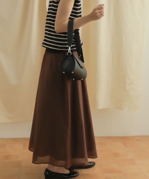 URBAN RESEARCH DOORS（アーバンリサーチドアーズ）の「コットンシルクロングスカート（スカート・レディース・ブラウン/ブラック/グリーン系その他・MEDIUM）」の6枚目の写真