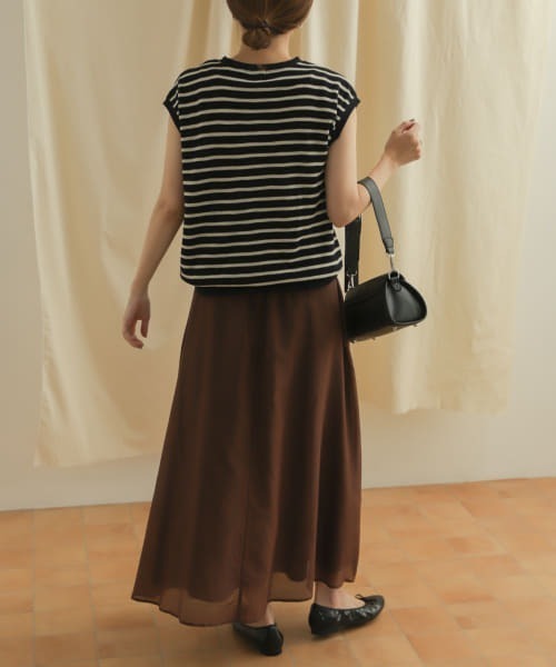 URBAN RESEARCH DOORS（アーバンリサーチドアーズ）の「コットンシルクロングスカート（スカート・レディース・ブラウン/ブラック/グリーン系その他・MEDIUM）」の21枚目の写真