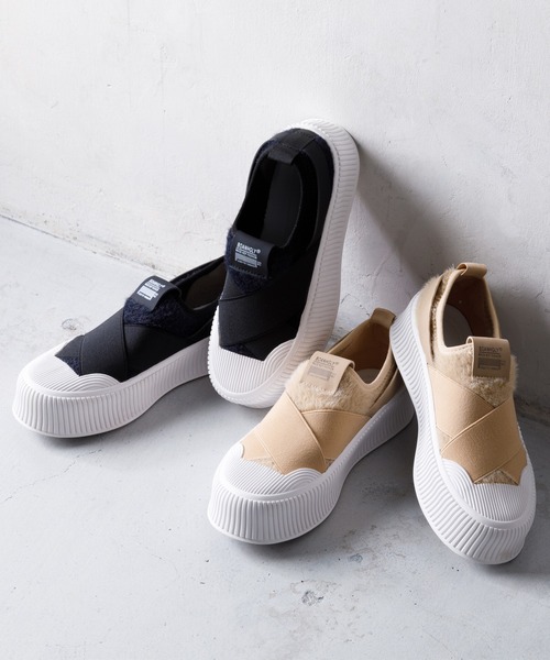 Noubel Voug Relax（ヌーベルヴォーグリラックス）の「モコモコ仕様 厚底 クロスデザイン スニーカー（スニーカー・レディース・ブラック/ベージュ・22.5/23/23.5/24/24.5/25）」の12枚目の写真